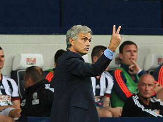 John Giles raps Chelsea for &#...